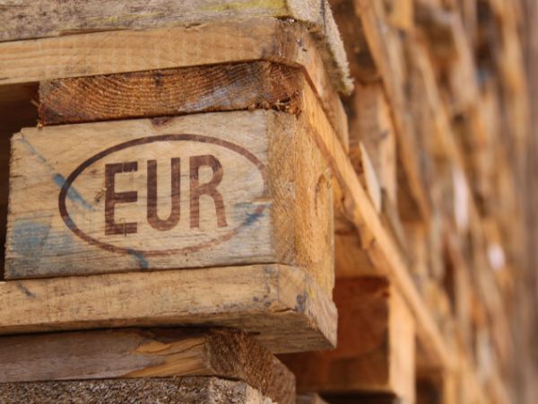 Paleta typu EURO – co warto o niej wiedzieć?
